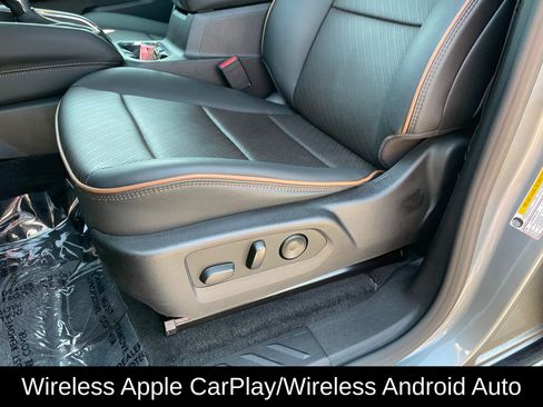 Used 2023 GMC Canyon AT4 w/ AT4 Premium Package image 14