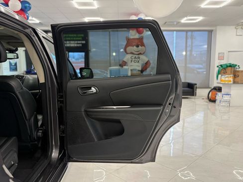 Used 2017 Dodge Journey Crossroad FWD image 40