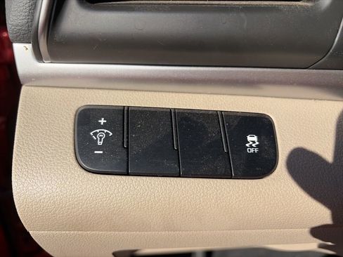 Used 2019 Hyundai Elantra SE image 15