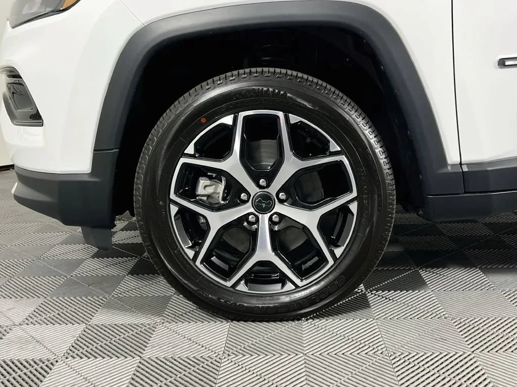 New 2026 Jeep Compass Limited AWD/4WD image 30