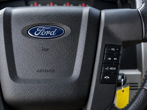 Used 2014 Ford F150 FX4 w/ Equipment Group 402A Luxury AWD/4WD image 15