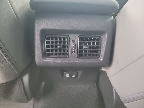 Certified 2025 Toyota Camry SE w/ Convenience Package FWD image 15