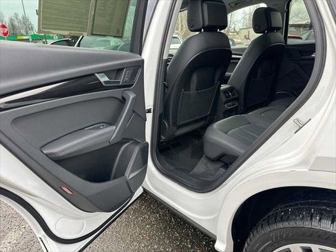 Used 2020 Audi Q5 e Premium Plus image 15