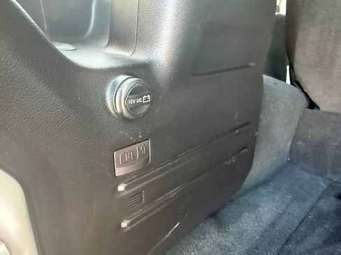 Used 2023 Jeep Wrangler Unlimited Sahara AWD/4WD image 12