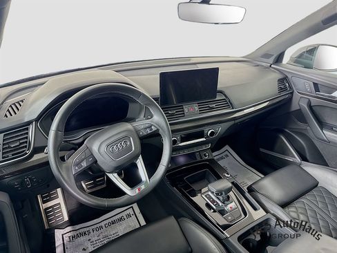 Used 2024 Audi SQ5 Premium Plus w/ Premium Plus Package image 28
