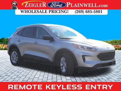 Used 2022 Ford Escape SE w/ Cold Weather Package image 7