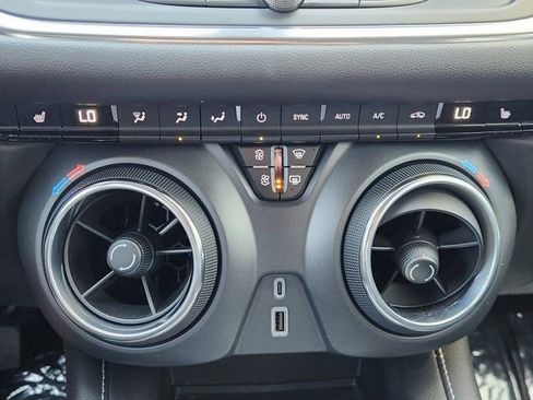 Used 2024 Chevrolet Blazer LT image 21