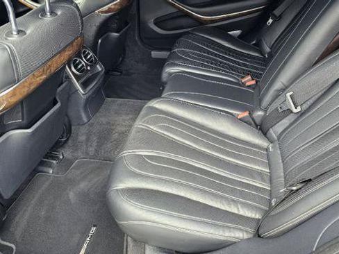 Used 2015 Mercedes-Benz S 63 AMG 4MATIC Sedan image 37
