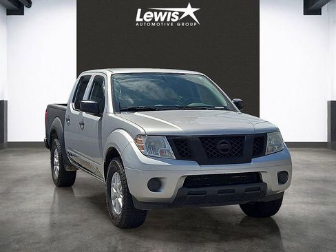 Used 2019 Nissan Frontier SV RWD image 6