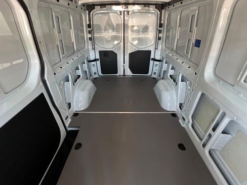 New 2025 Mercedes-Benz Sprinter 2500 image 19