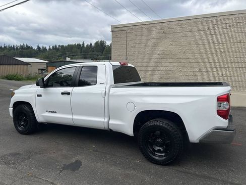 Used 2019 Toyota Tundra SR5 w/ SR5 Upgrade Package AWD/4WD image 7