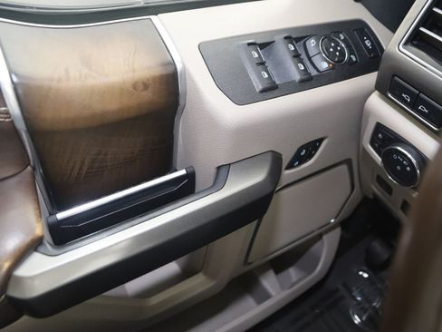 Used 2019 Ford F350 Limited AWD/4WD image 32