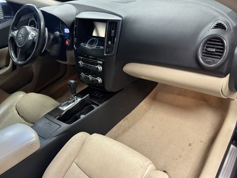 Used 2014 Nissan Maxima 3.5 SV w/ Premium Package image 16