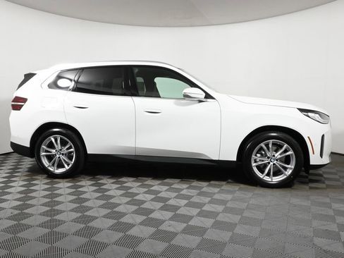 Used 2025 BMW X3 xDrive30i w/ Convenience Package image 8
