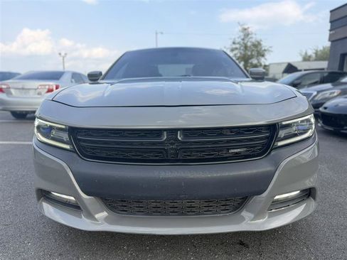 Used 2018 Dodge Charger R/T RWD image 8