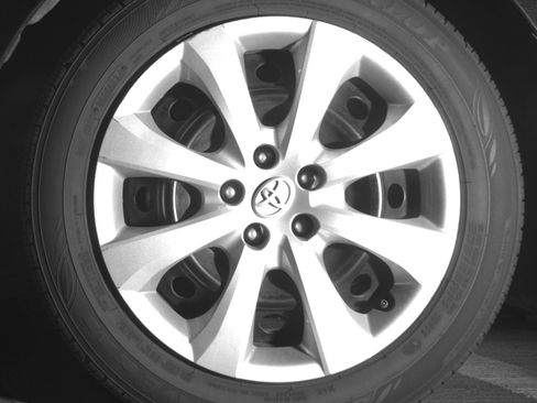 Used 2025 Toyota Corolla LE FWD image 12