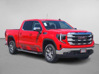 New 2025 GMC Sierra 1500 SLE