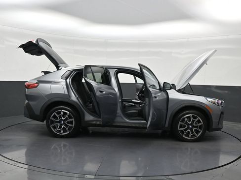 Used 2025 BMW X2 xDrive28i w/ Convenience Package AWD/4WD image 32