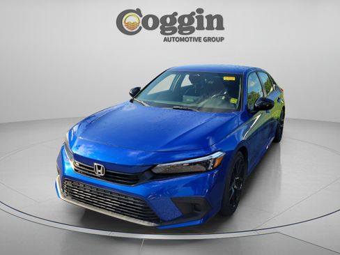 Used 2024 Honda Civic Sport image 2