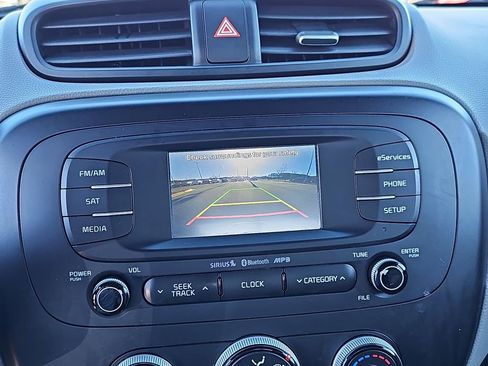 Used 2015 Kia Soul image 27