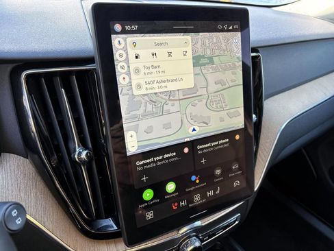 New 2026 Volvo XC60 B5 Plus w/ Protection Package Premier image 19