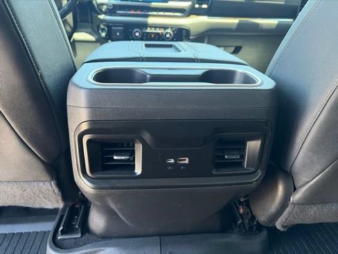 Used 2022 Chevrolet Silverado 1500 LT Trail Boss w/ LT Trail Boss Premium Package AWD/4WD image 15