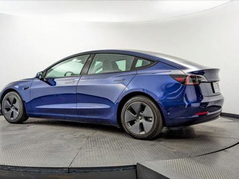 Used 2022 Tesla Model 3 Long Range AWD/4WD image 4