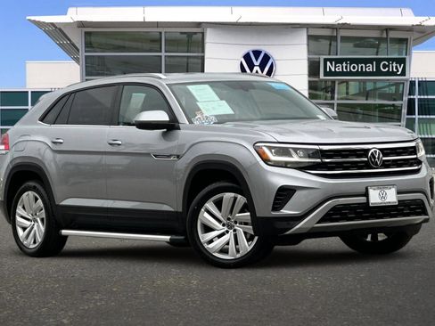 Certified 2023 Volkswagen Atlas Cross Sport SE FWD image 2