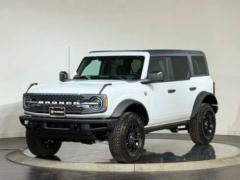 New 2026 Ford Bronco Badlands image 5