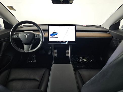 Used 2019 Tesla Model 3 Standard Range Plus image 20