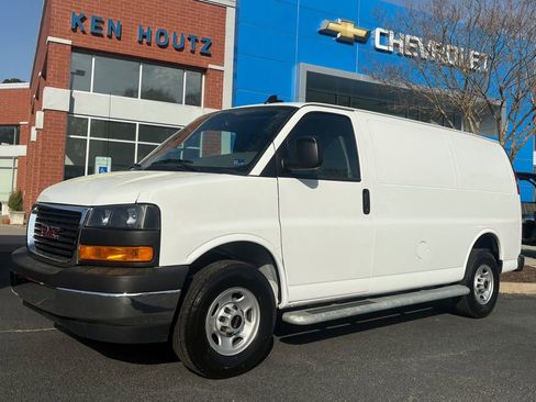 Used 2024 GMC Savana 2500 w/ Driver Convenience Package RWD image 1