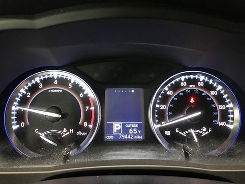 Used 2015 Toyota Highlander Plus AWD/4WD image 22
