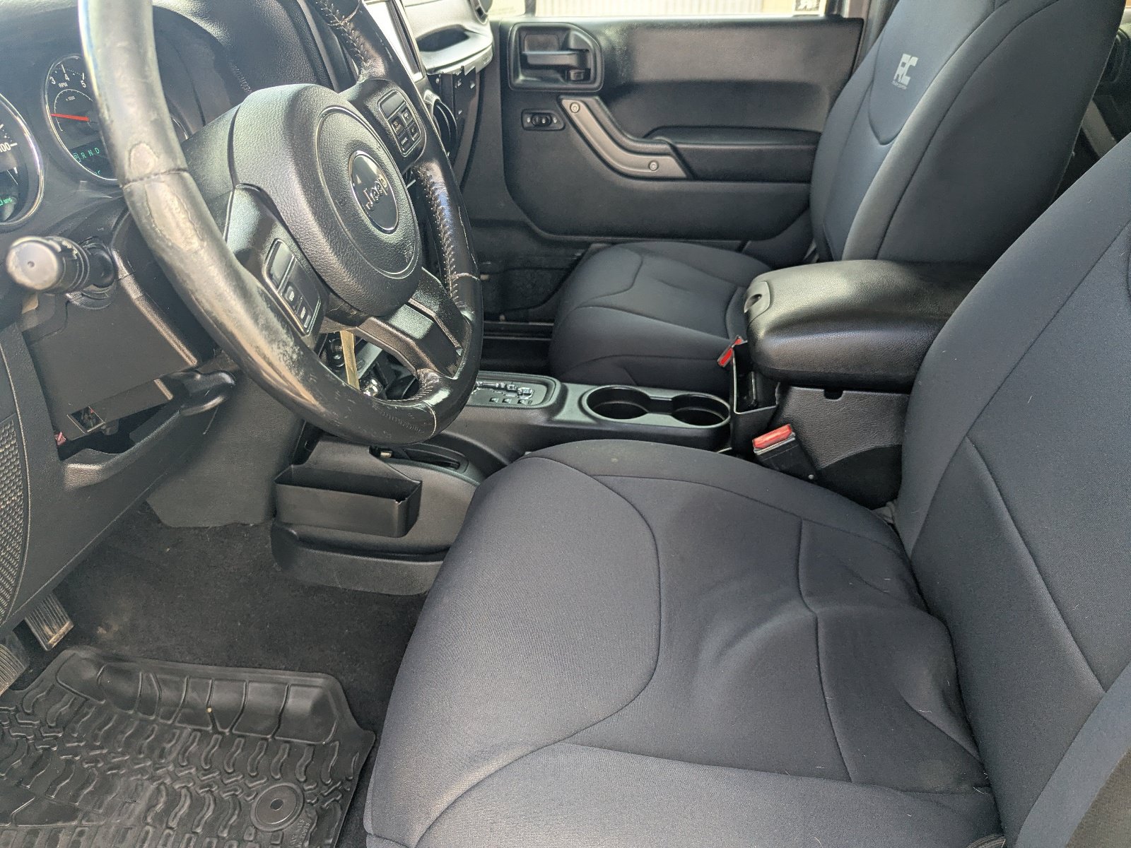 Used 2016 Jeep Wrangler Unlimited Sport w/ Quick Order Package 24S AWD/4WD image 19