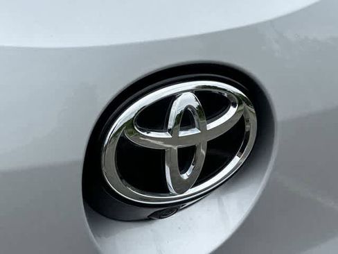 Used 2020 Toyota Corolla SE w/ SE Preferred Package FWD image 26