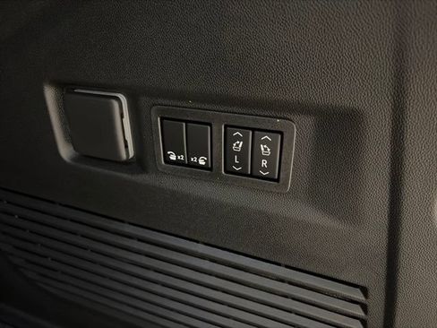 New 2026 Chevrolet Tahoe High Country AWD/4WD image 17