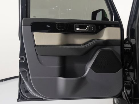 Used 2024 INEOS Grenadier AWD/4WD image 10