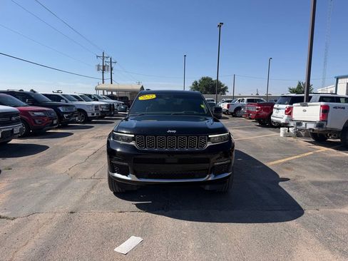 Used 2024 Jeep Grand Cherokee L Summit w/ Advanced Protech Group IV AWD/4WD image 8