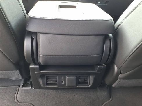 Used 2026 GMC Sierra 1500 SLT RWD image 23