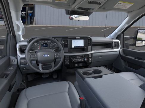 New 2026 Ford F550 4x4 Regular Cab Super Duty image 9
