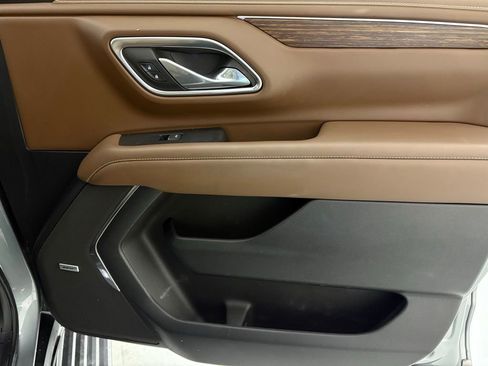 Used 2024 Chevrolet Suburban High Country w/ Premium Package image 51