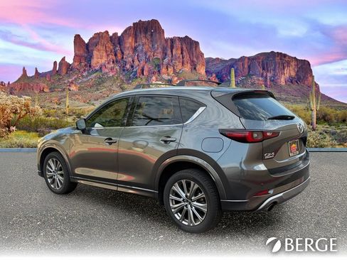 Used 2024 MAZDA CX-5 Signature AWD/4WD image 4