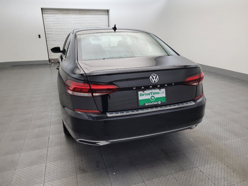 Used 2021 Volkswagen Passat 2.0T SE FWD image 6