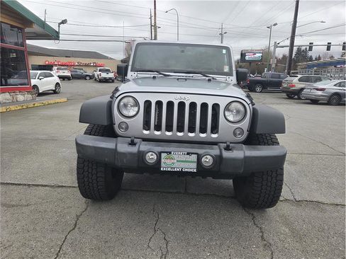 Used 2014 Jeep Wrangler Unlimited Sport w/ Connectivity Group image 3