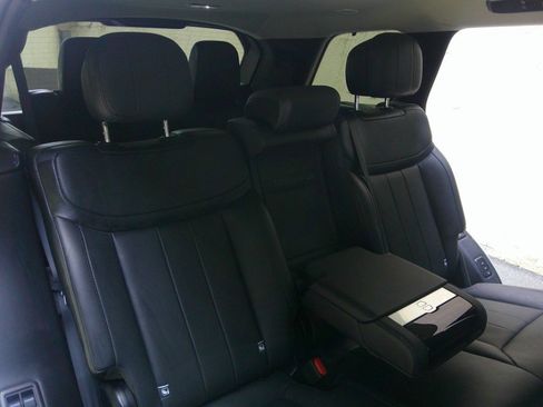 Used 2024 Land Rover Range Rover Long Wheelbase SE AWD/4WD image 62