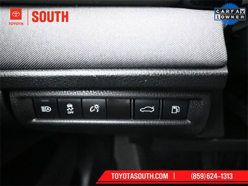 Used 2025 Toyota Camry LE image 20