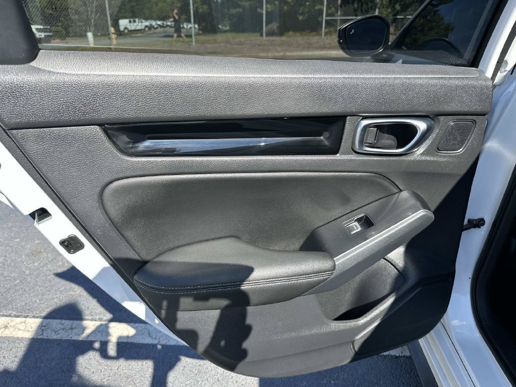 Used 2022 Honda Civic Sport Touring image 11