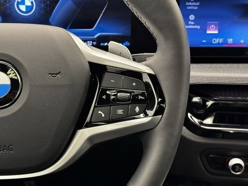 Used 2025 BMW 330i xDrive Sedan w/ Convenience Package image 32