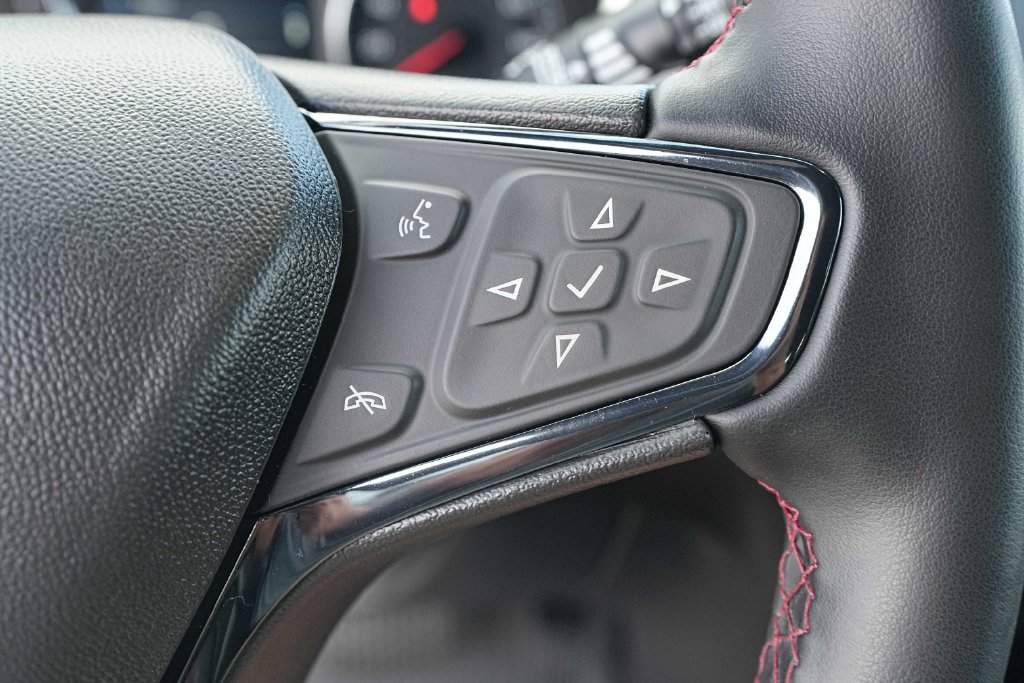 Used 2024 Chevrolet Equinox RS w/ LPO, Floor Liner Package AWD/4WD image 37