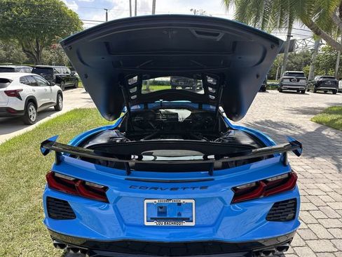 Used 2025 Chevrolet Corvette Stingray Preferred Cpe w/ 2LT RWD image 27