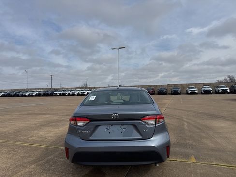 Used 2024 Toyota Corolla LE image 22